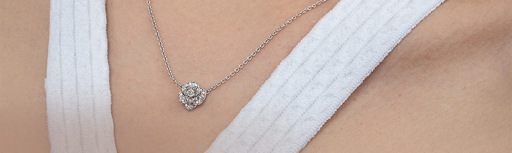 Piaget Rose Diamond 18k Rose Gold Necklace at 1stDibs