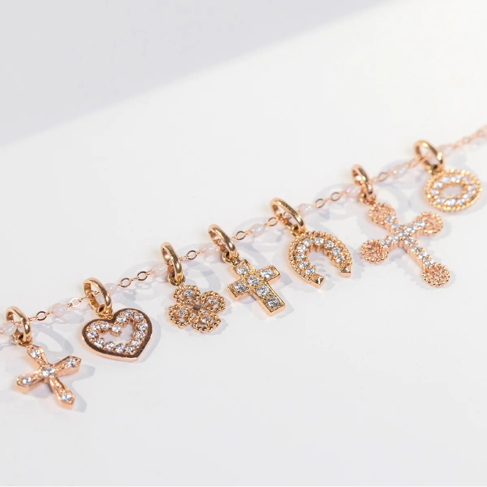 pendentif-petite-croix-dentelle-diamants_b5cd002di-or-rose-175022