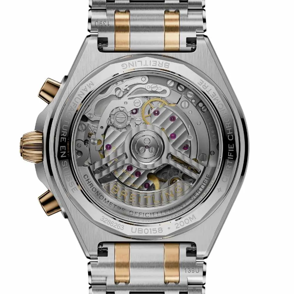 chronomat-b01-chronograph-42_ub0158101b1u1-364f3ddf
