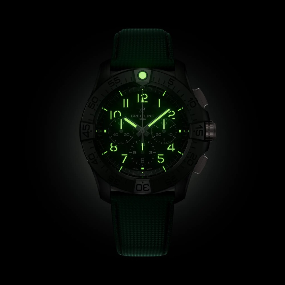 avenger-b01-chronograph-44-night-mission_sb0146101l1x1-0-71e2d0bf