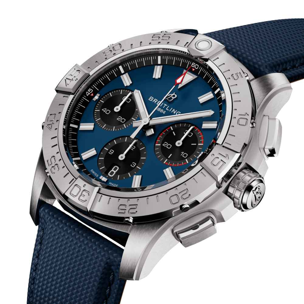 avenger-b01-chronograph-42_ab0146101b1a1-0-cc1457bf