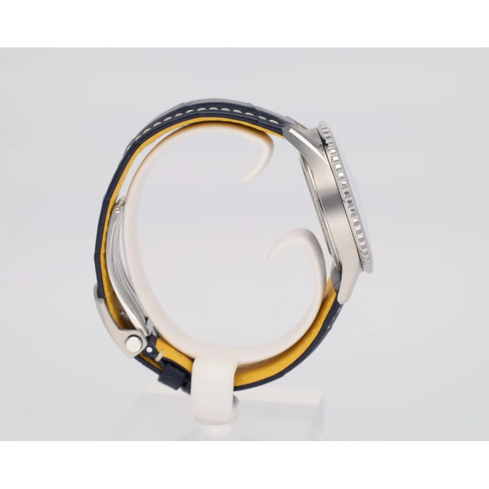 navitimer-gmt_4-28261-8934cc09