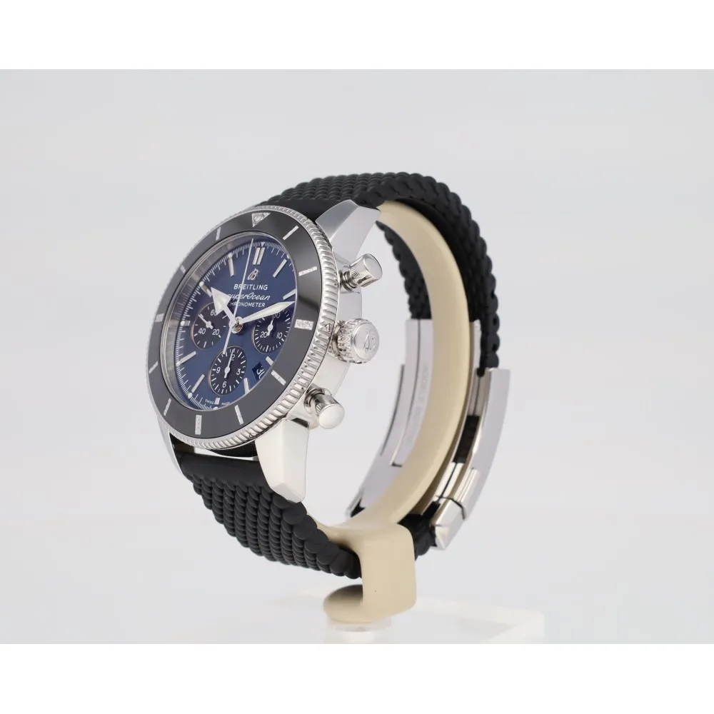 superocean-chronographe_4-26079-f56e7168