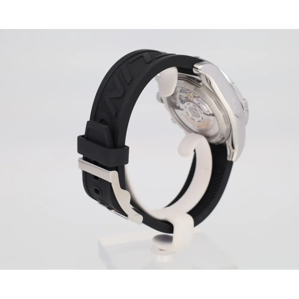 chronomat-44-limited-edition-2000-pieces_4-28333-dfd8ce4e