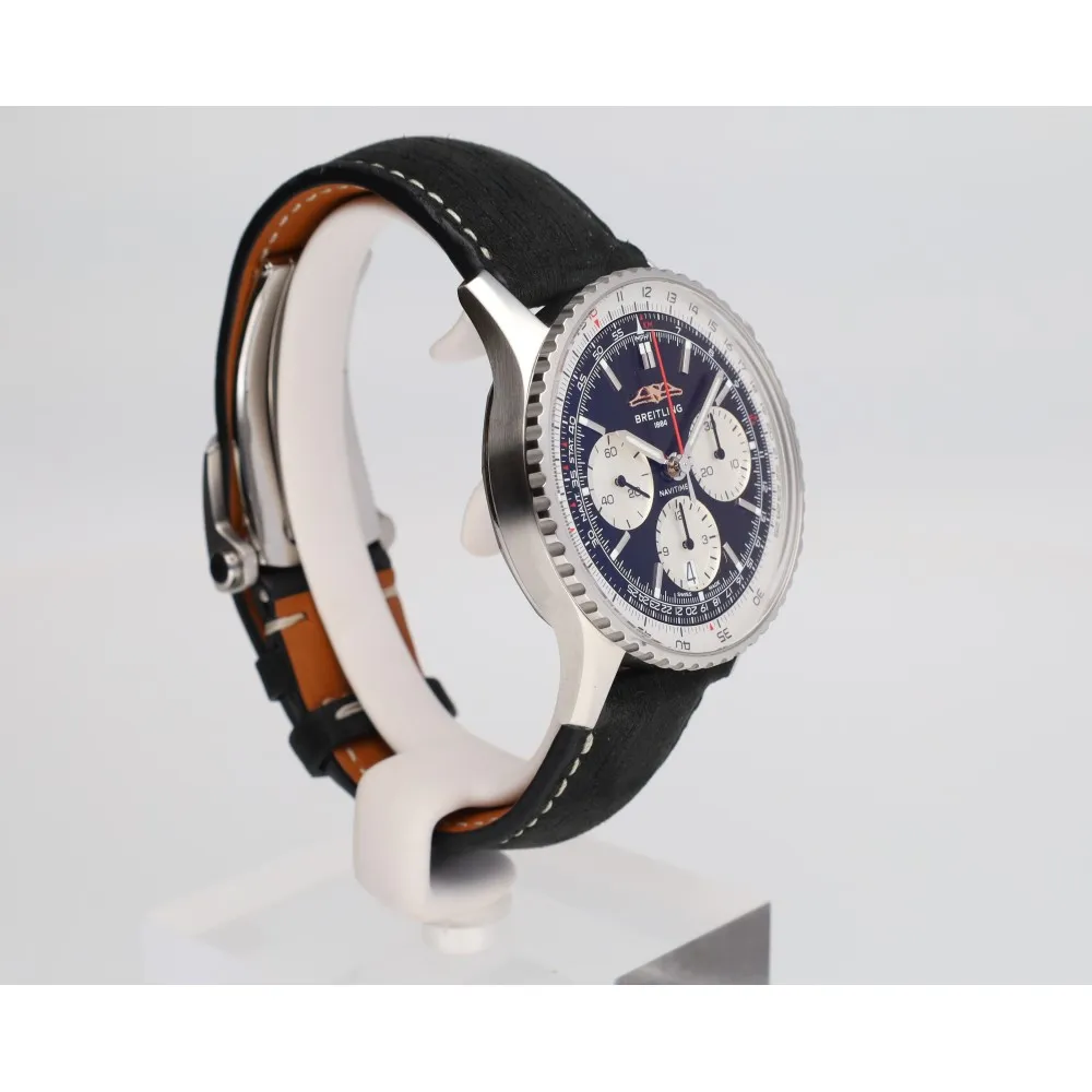 navitimer-b01_4-28809-5f8268fd