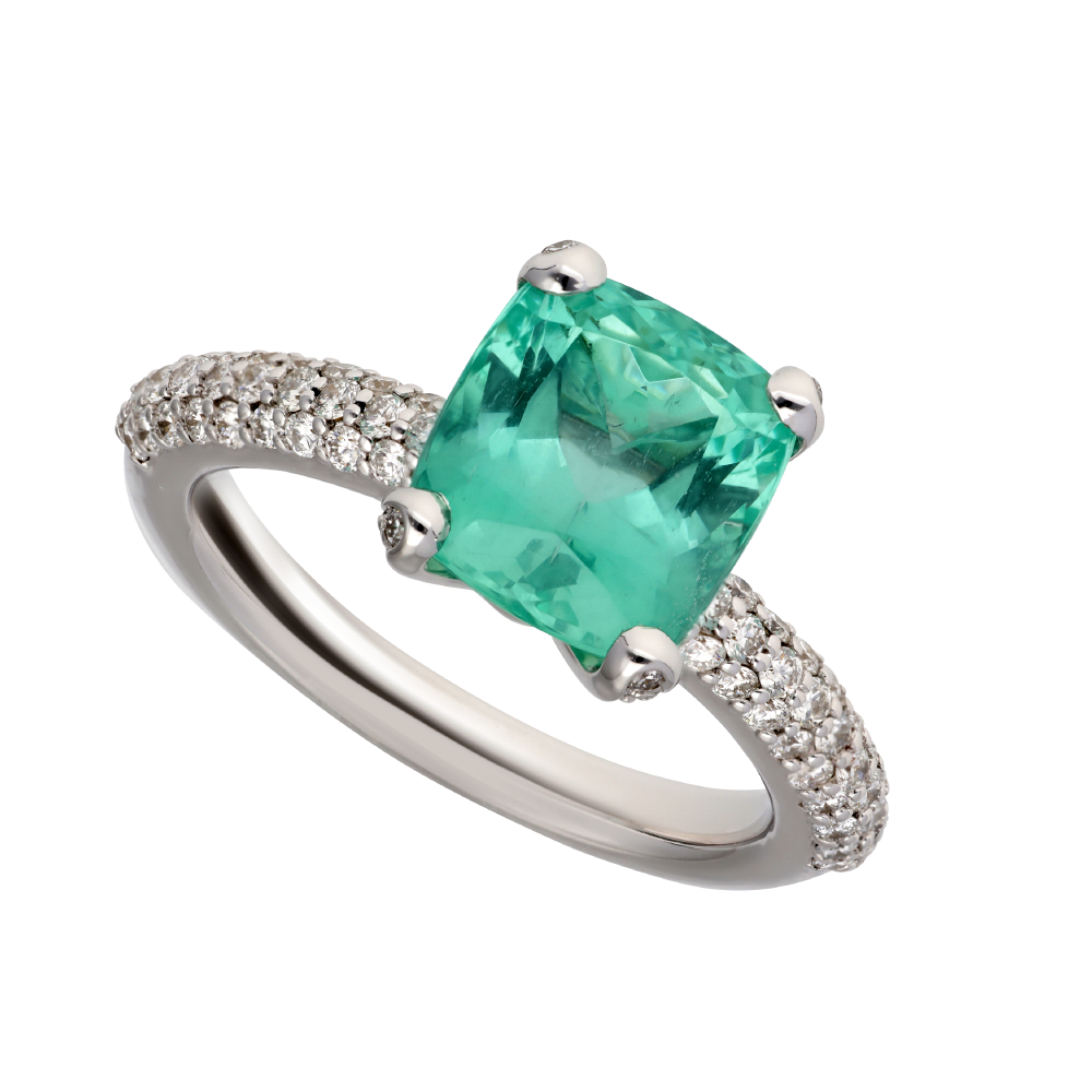 RING WITH GREEN CUSHION CUT BERYL AND DIAMONDS WHITE GOLD Ref