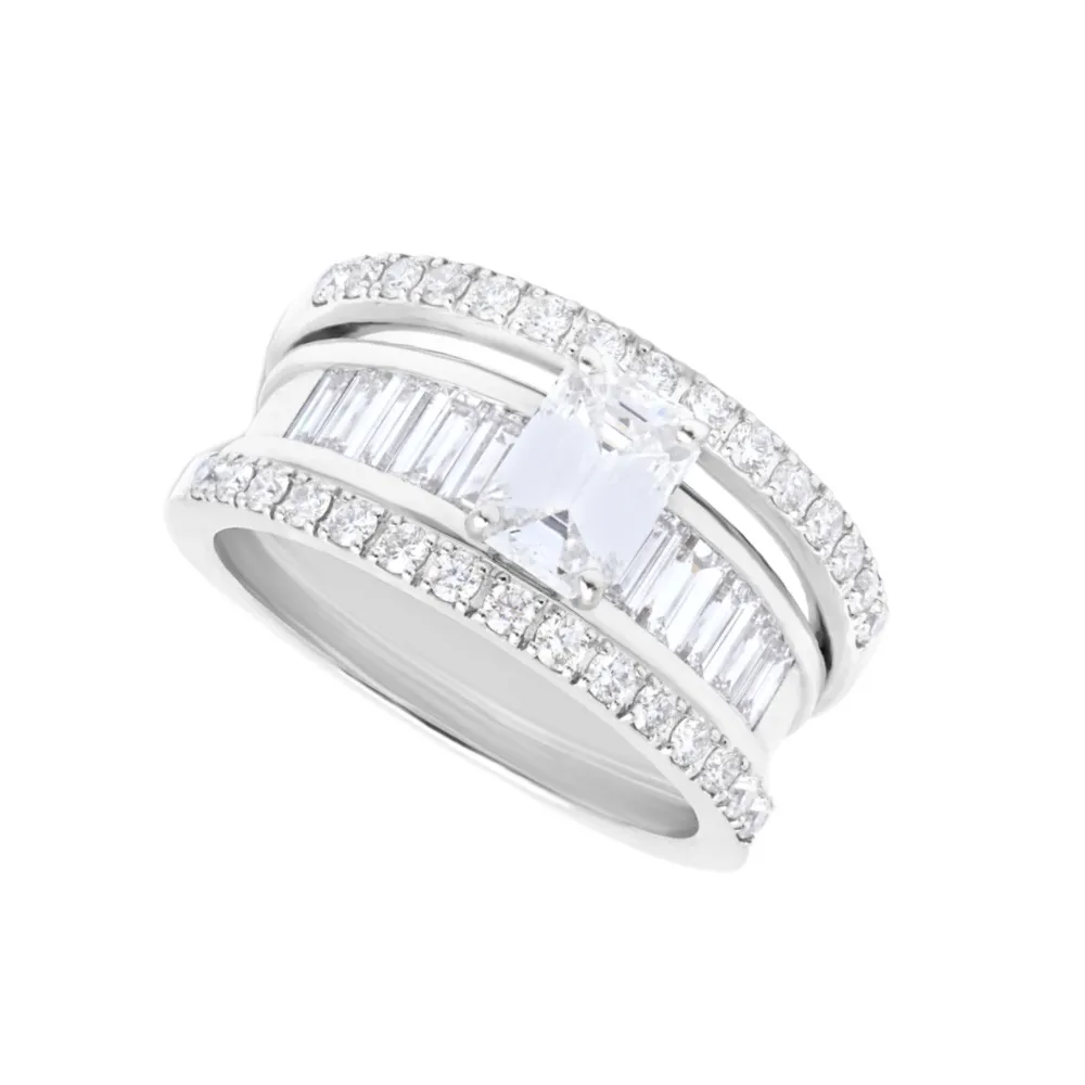 bague-structuree-diamants-taille-emeraude-baguette-et-brillant_5-24275-deb63fff