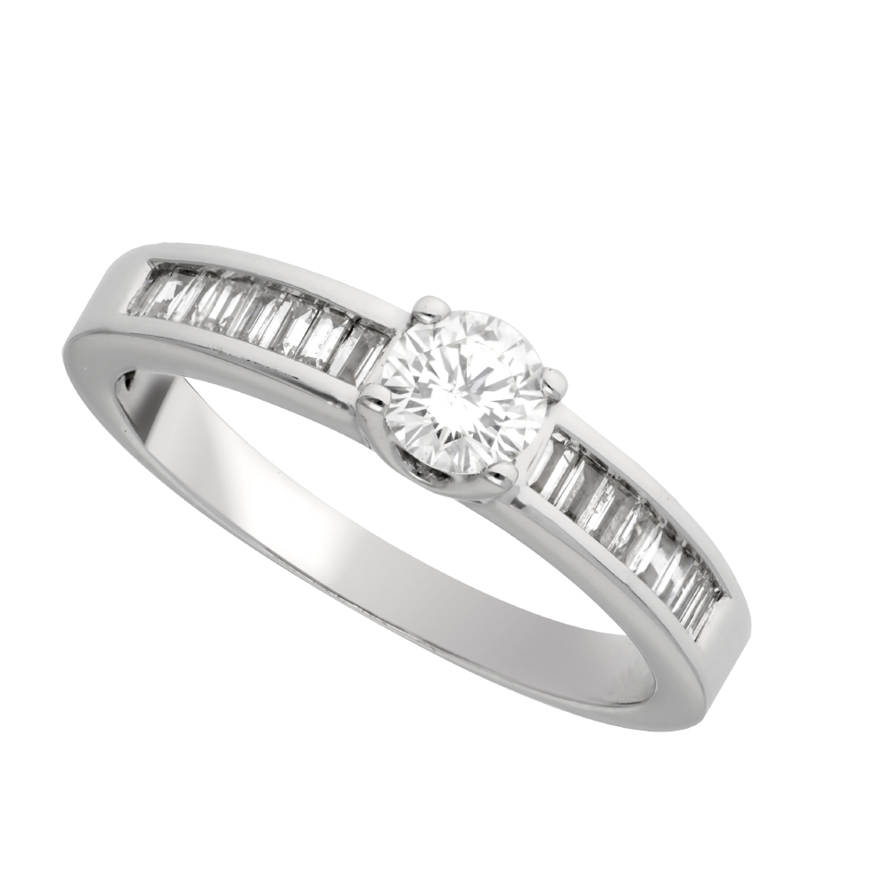 SOLITAIRE RING WITH 0.32 CT CENTRAL DIAMOND AND BAGUETTE CUT