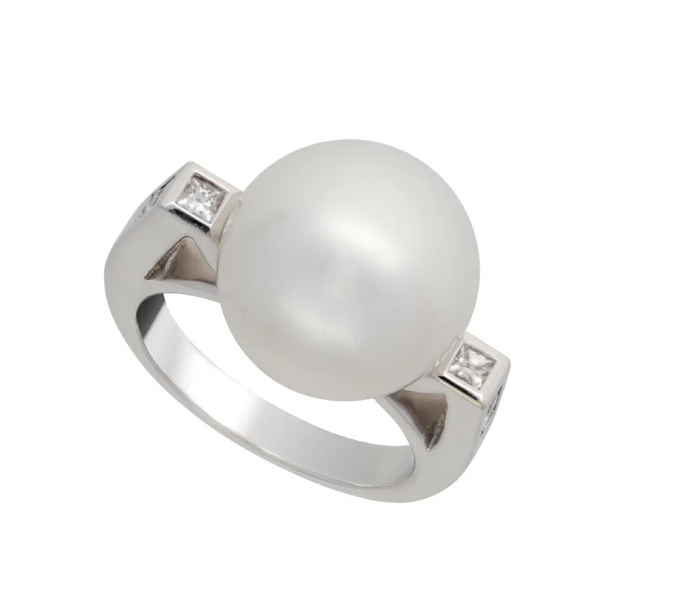 bague-perle-south-sea-13-5-mm-et-diamants-or-blanc_5-27-58-5cf7acfd