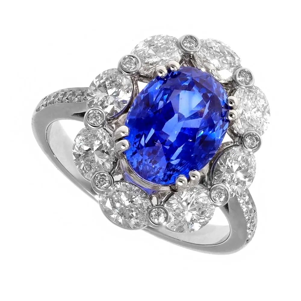 bague-marguerite-saphir-et-diamants_marguerite-saphir-4-25ct-57-cc69d34f