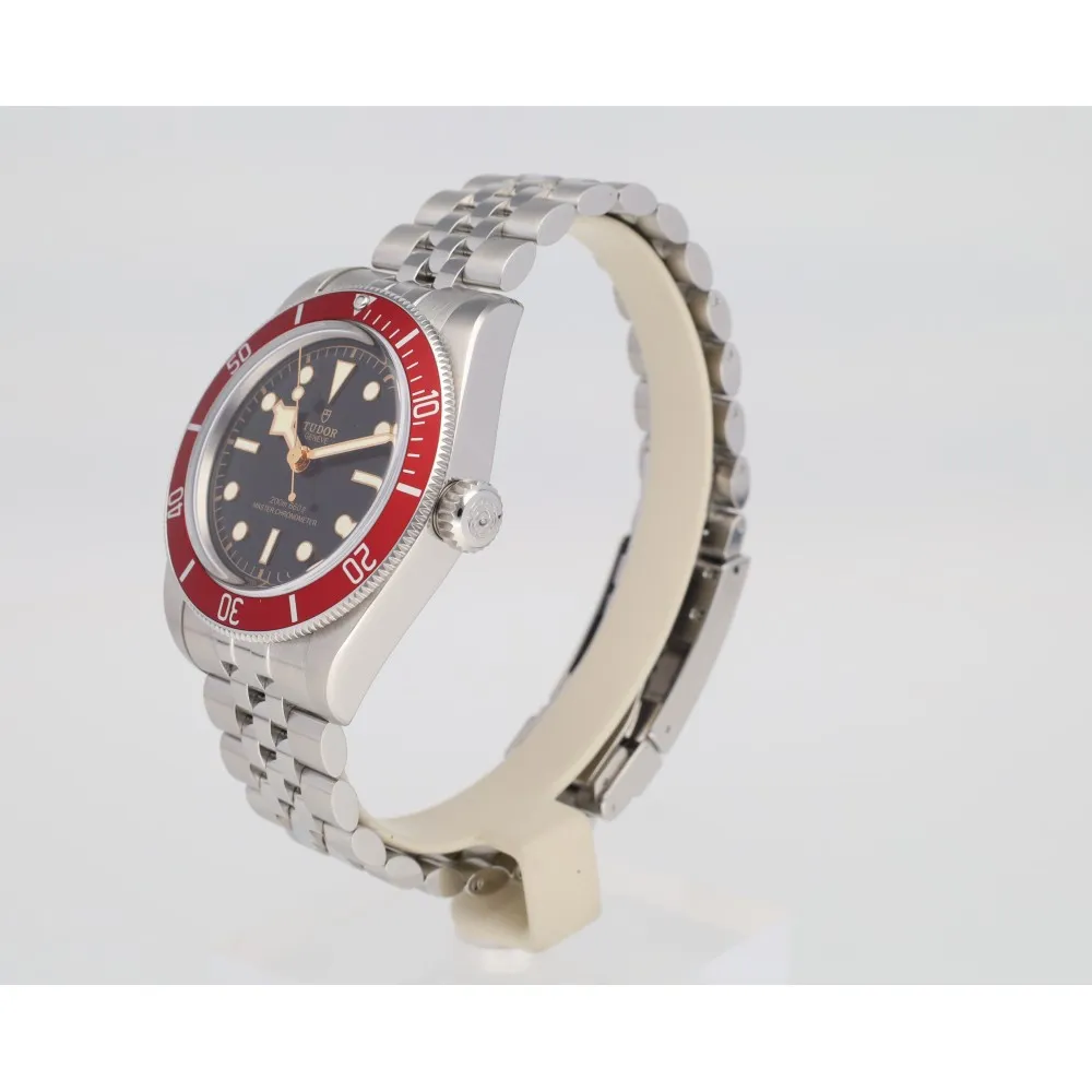 black-bay-41_4-27672-1439dece