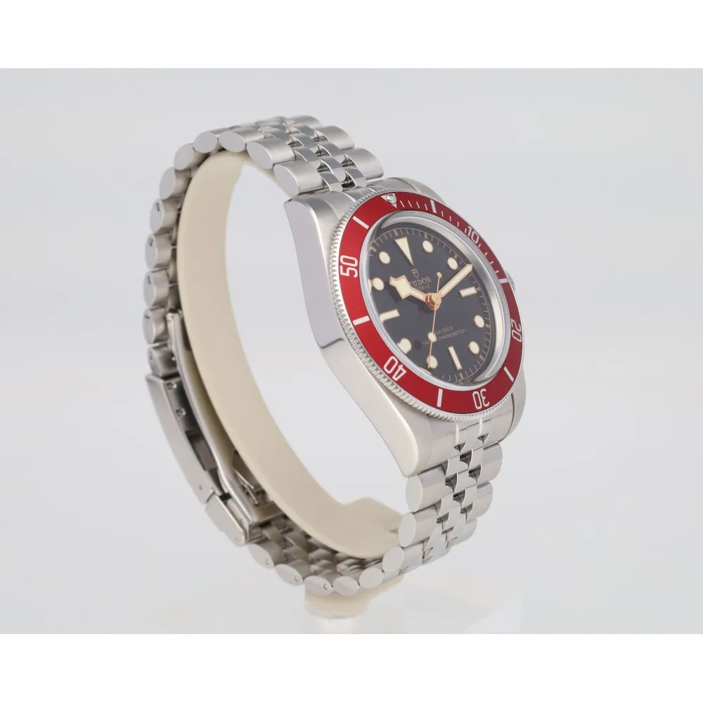 black-bay-41_4-27672-aee4c32e