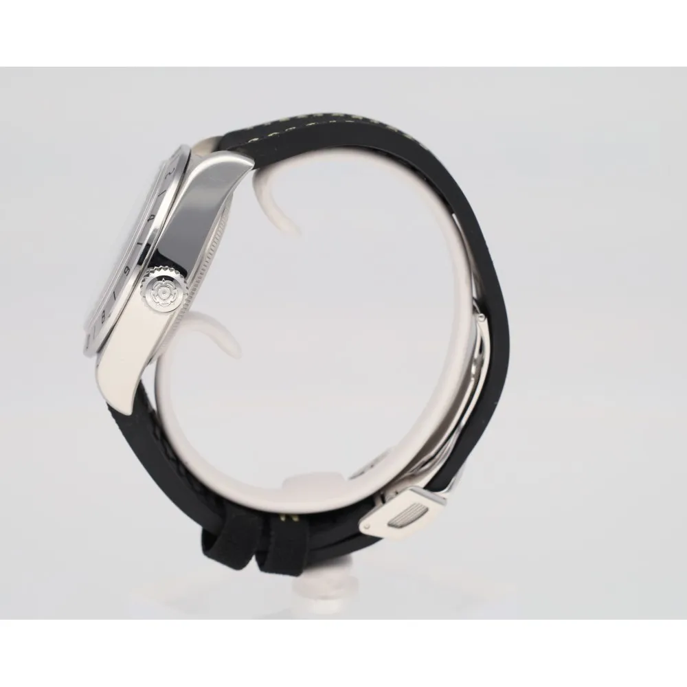 black-bay-pro_4-27953-181fd55e