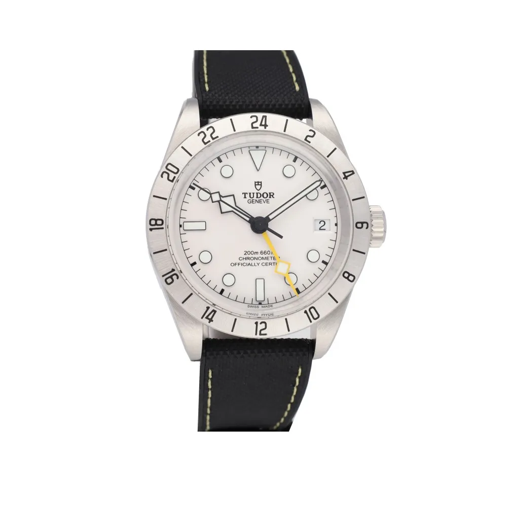 black-bay-pro_4-27953-8e11fc90