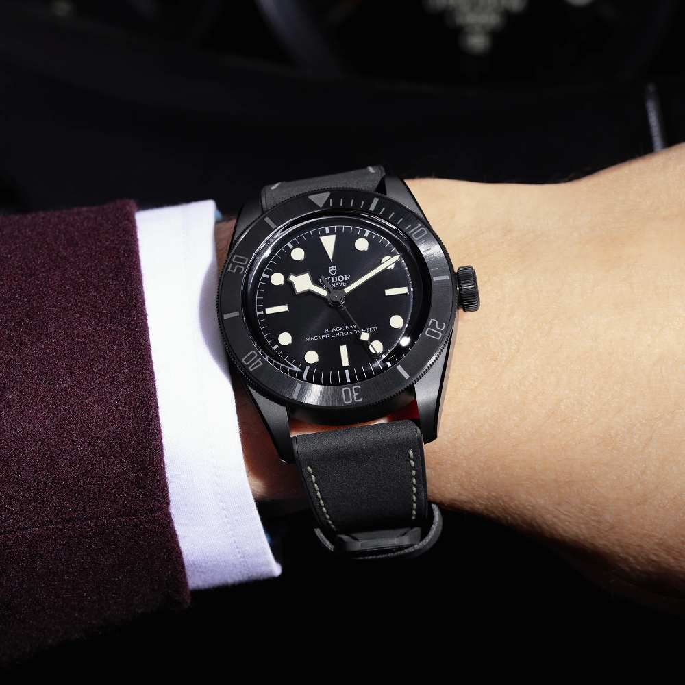 tudor-black-bay-ceramic_M79210CNU-0001-115528