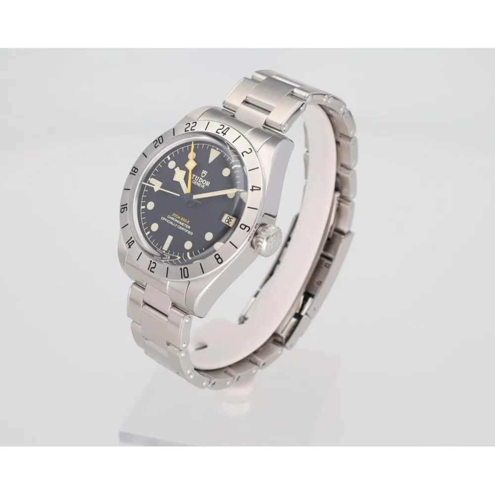 black-bay-pro-gmt_4-28224-30890d89