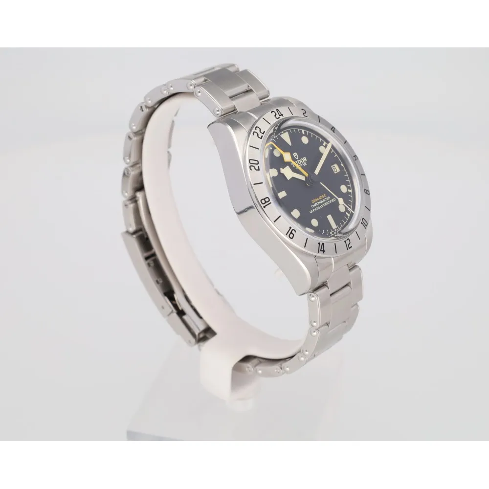 black-bay-pro-gmt_4-28224-f91af884