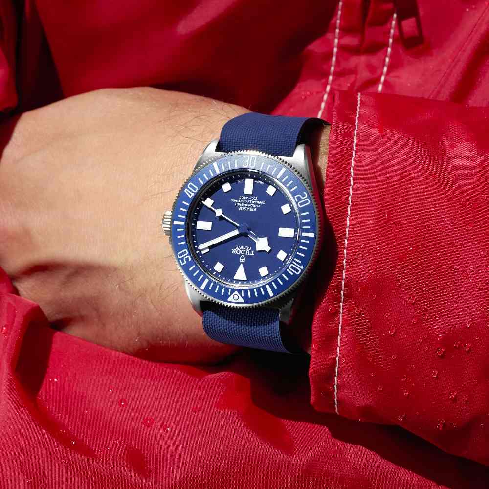 pelagos-fxd-gmt_m2542g247nu-0002-0-4f4f3e9e