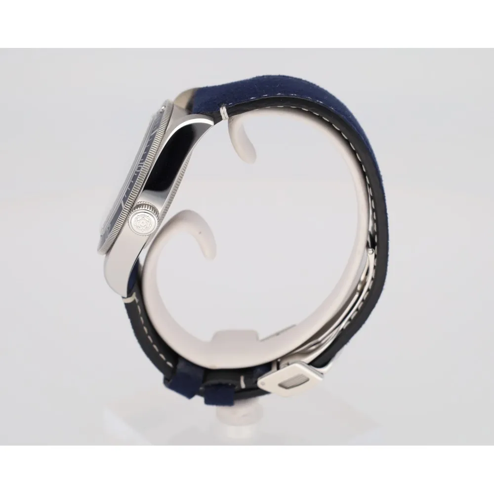 black-bay-58-blue_4-29664-4b01499d