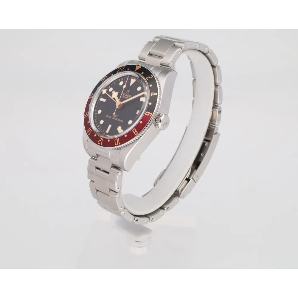 black-bay-58-gmt_4-25250-6a2eb308