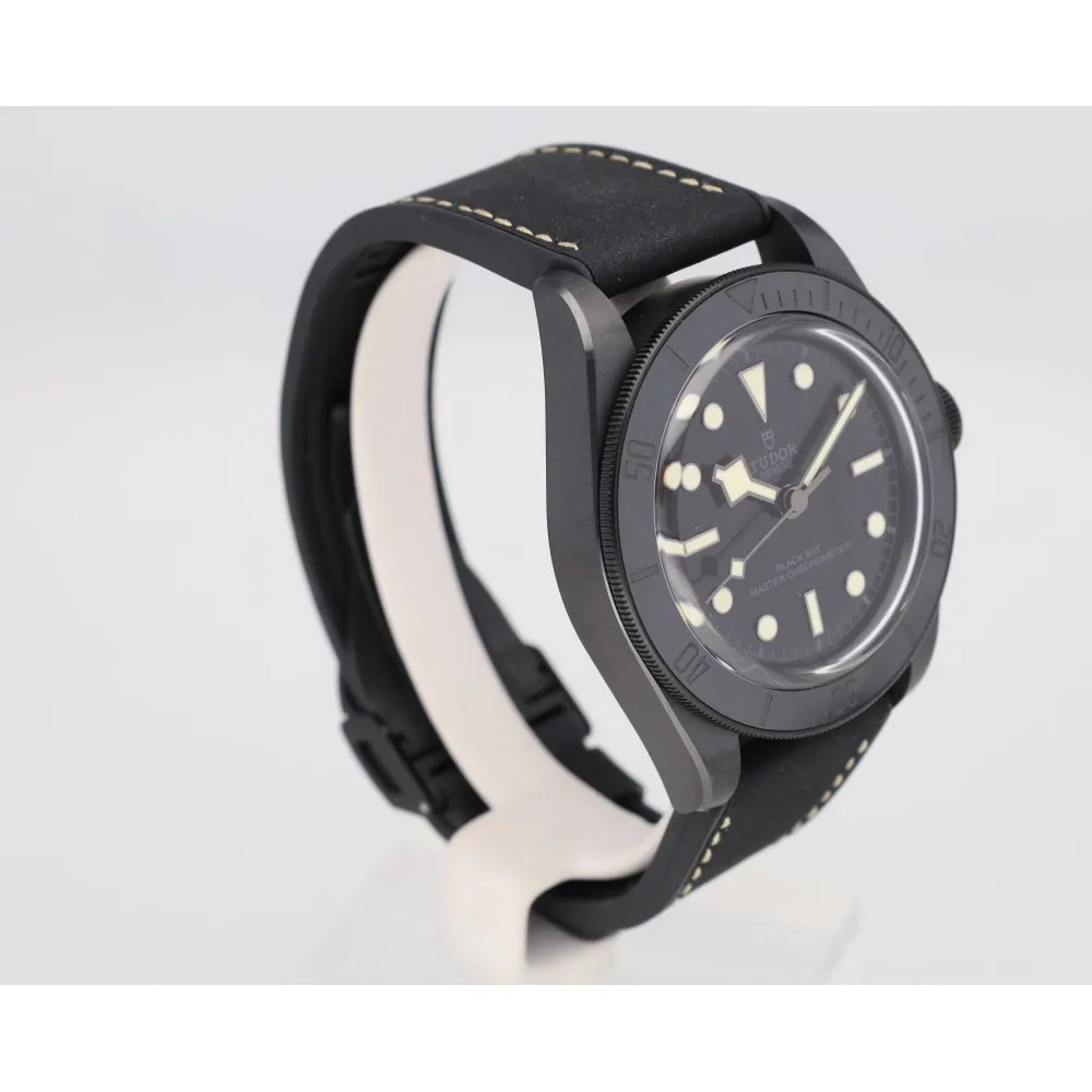 black-bay-41_4-30508-b2c2db5d
