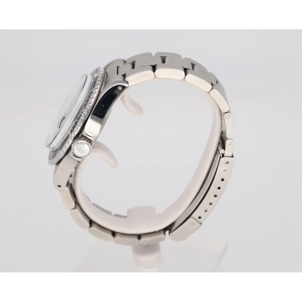 submariner-date-snowflake_4-30183-f6ff57ae