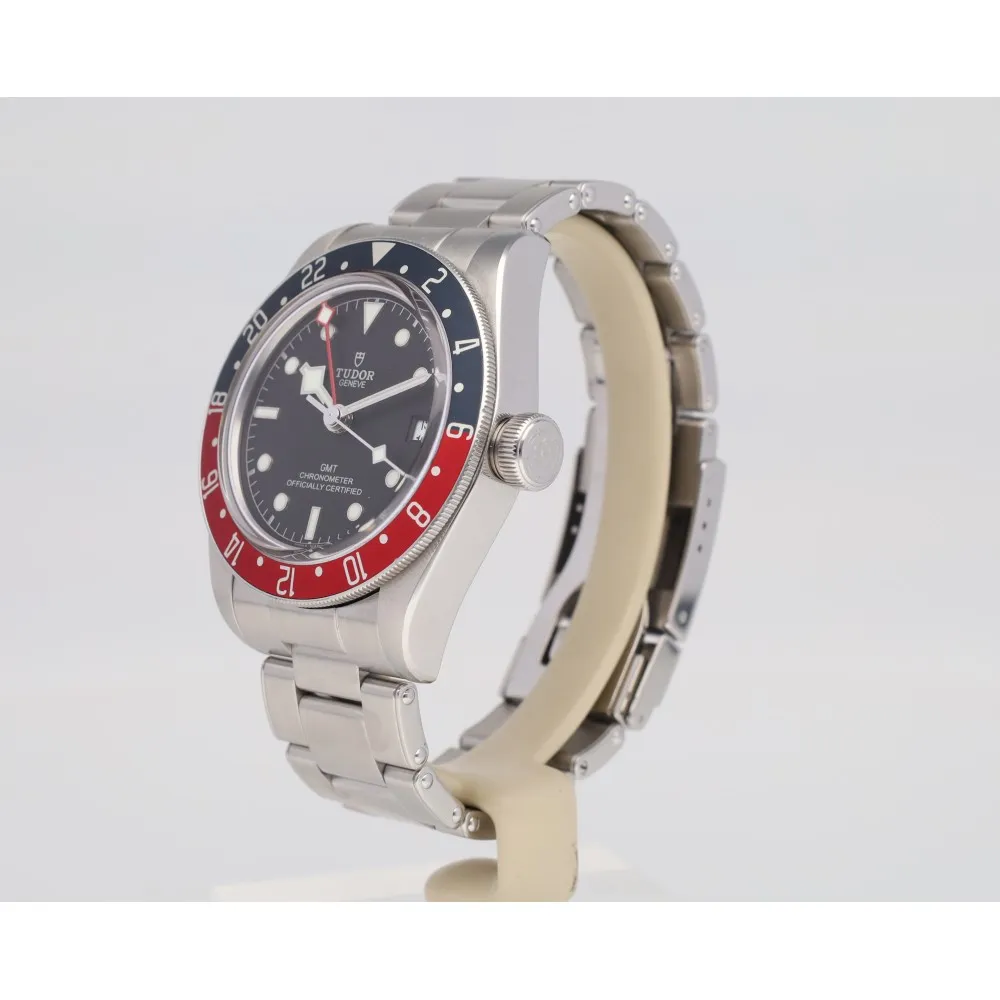 black-bay-gmt-41_4-27300-298f139a