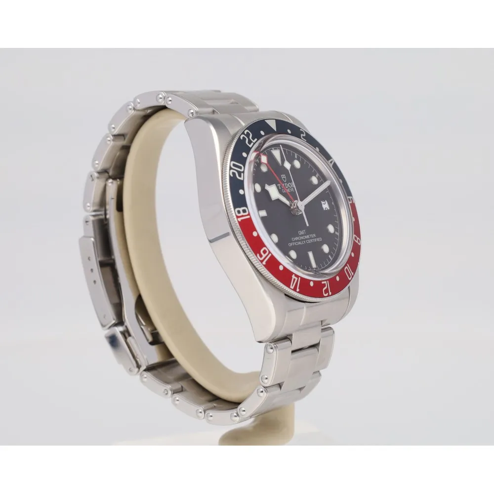 black-bay-gmt-41_4-27300-75b44f34