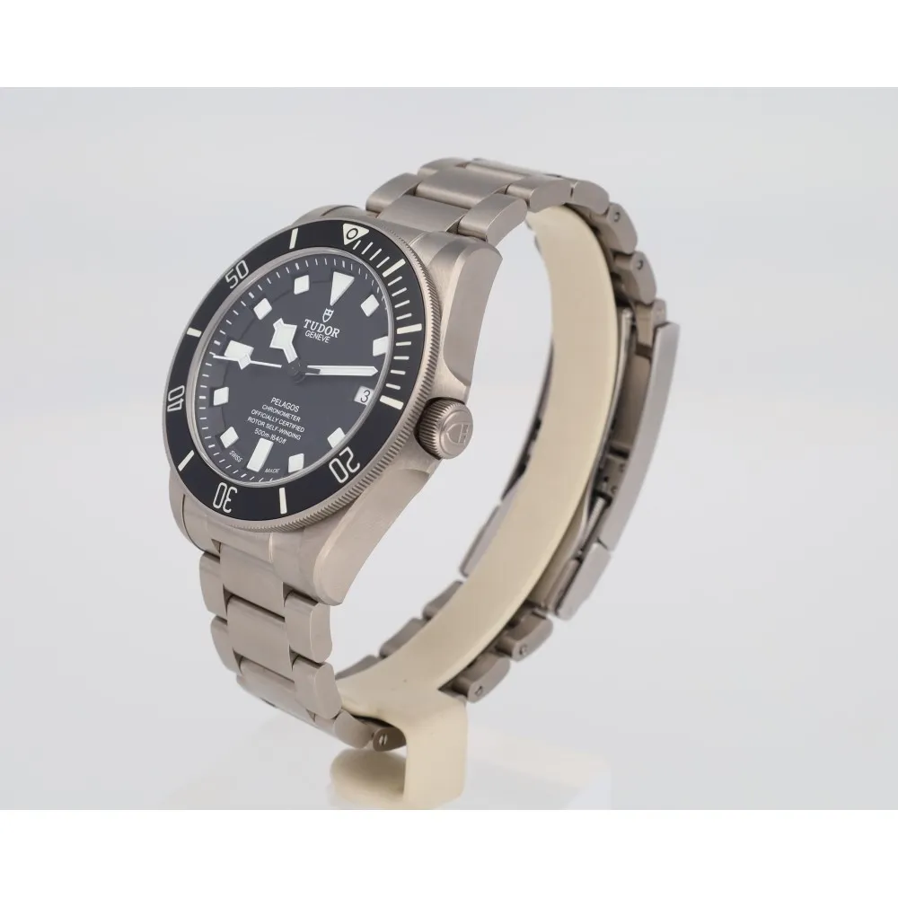 pelagos-42-titane_4-27873-a63dfd88