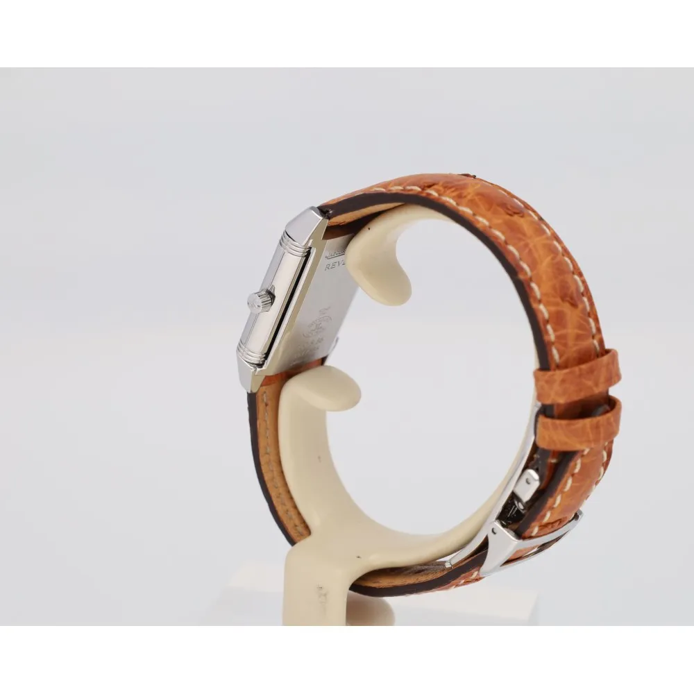 reverso-lady_4-26890-63e79a43