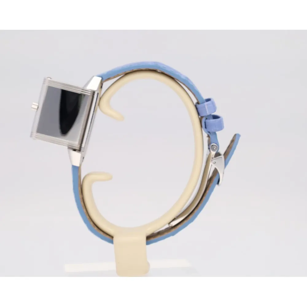 reverso-lady_4-25539-26d3a3ac