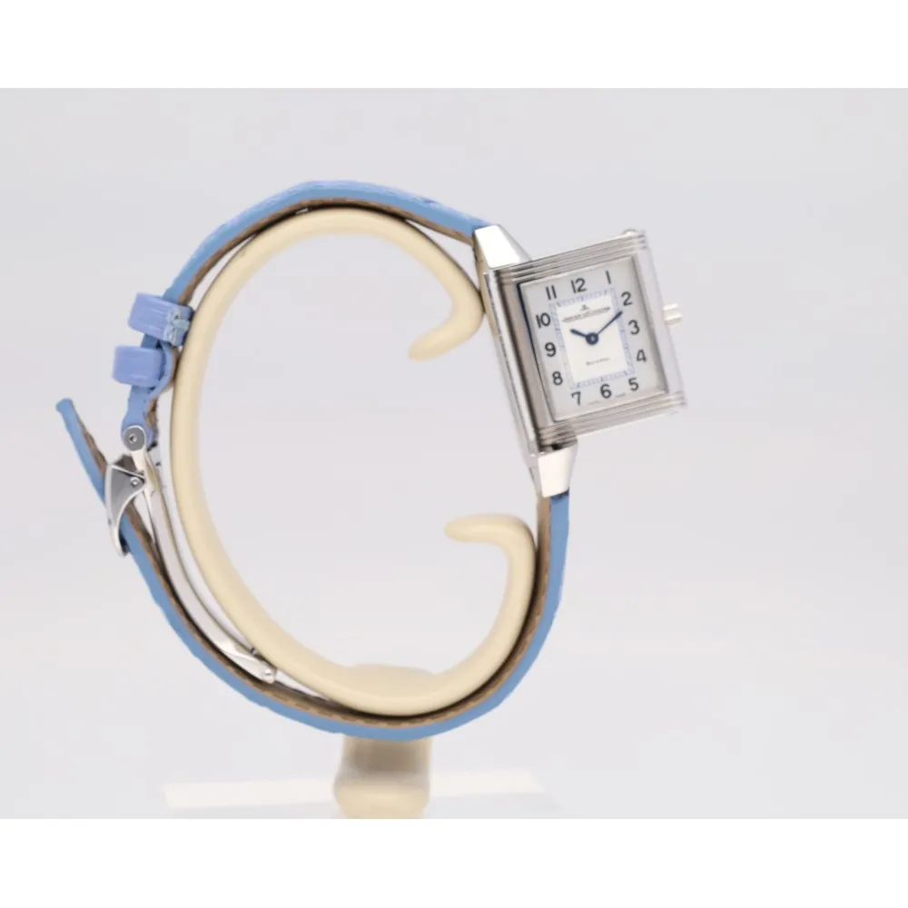 reverso-lady_4-25539-8da42fa4