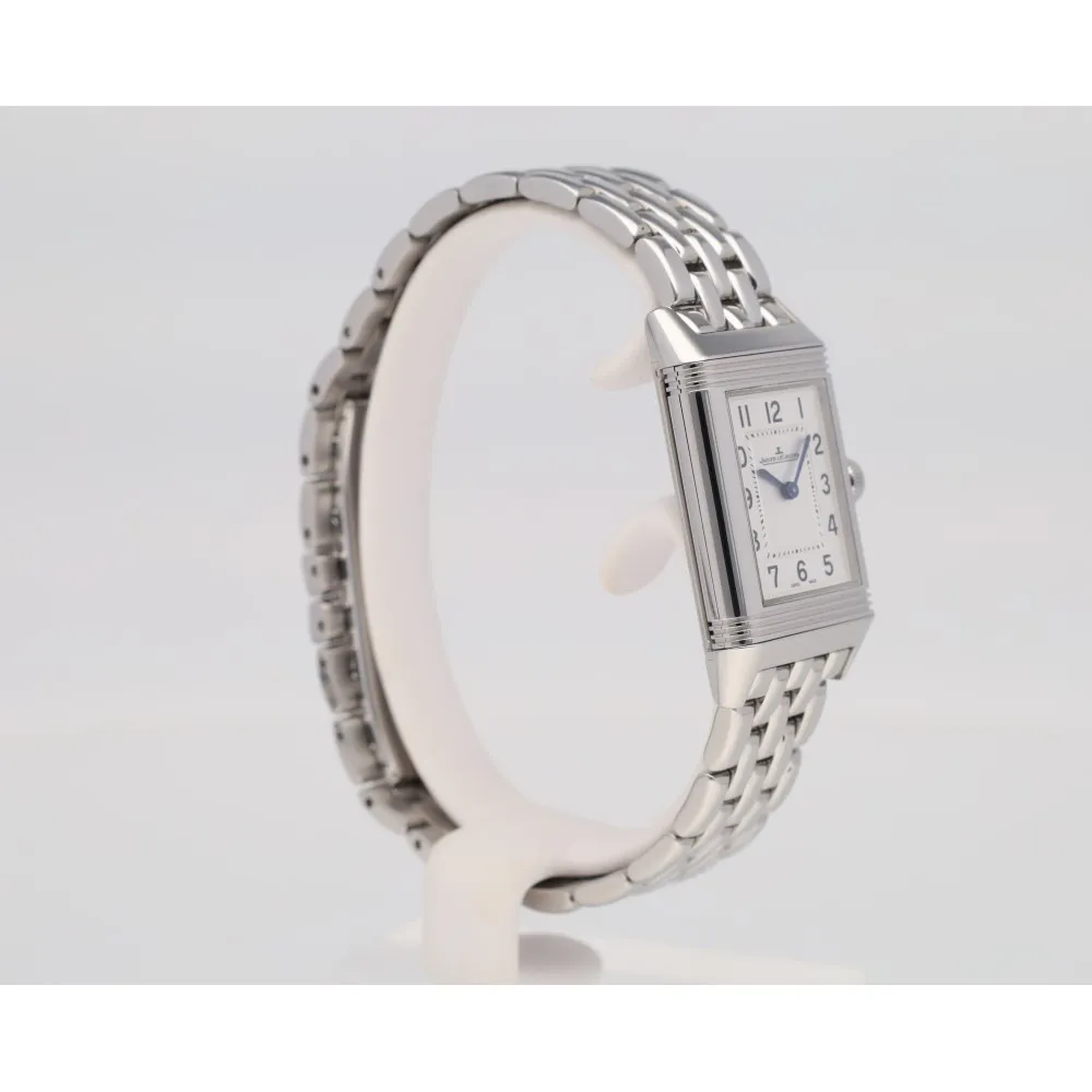 reverso-lady_4-27992-45063ca2