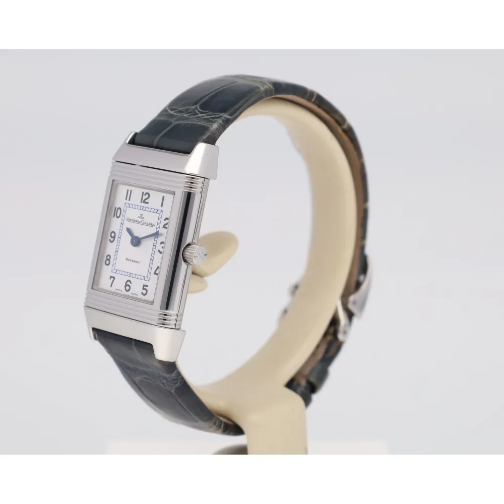 reverso-lady_4-30066-12f4e04b