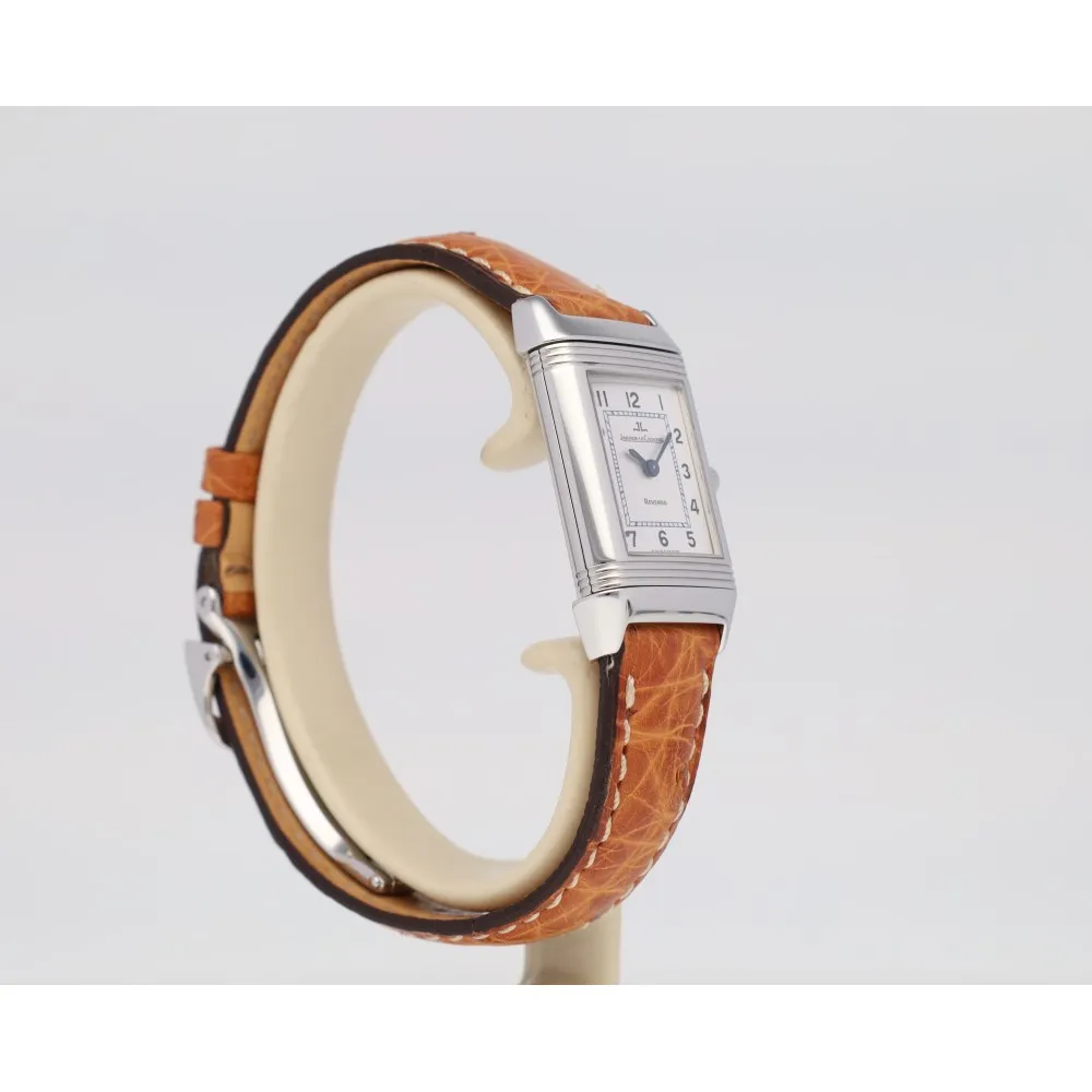 reverso-lady_4-26712-fe4c6a10