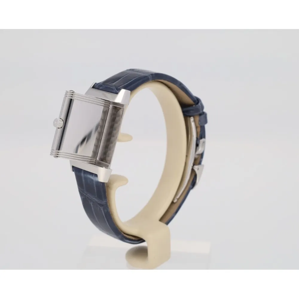 reverso-lady_4-25540-1f1a8c36