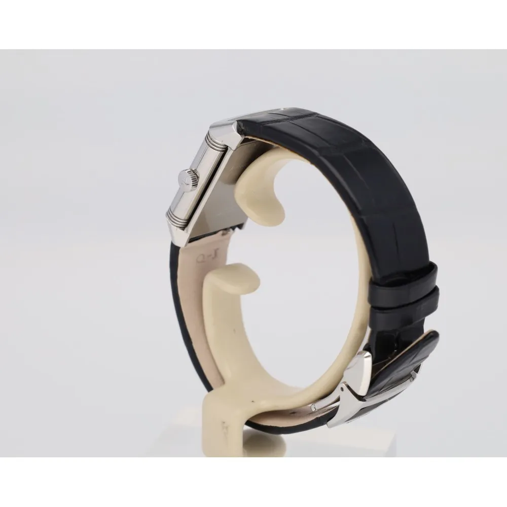 reverso-lady_4-26887-3fae6869