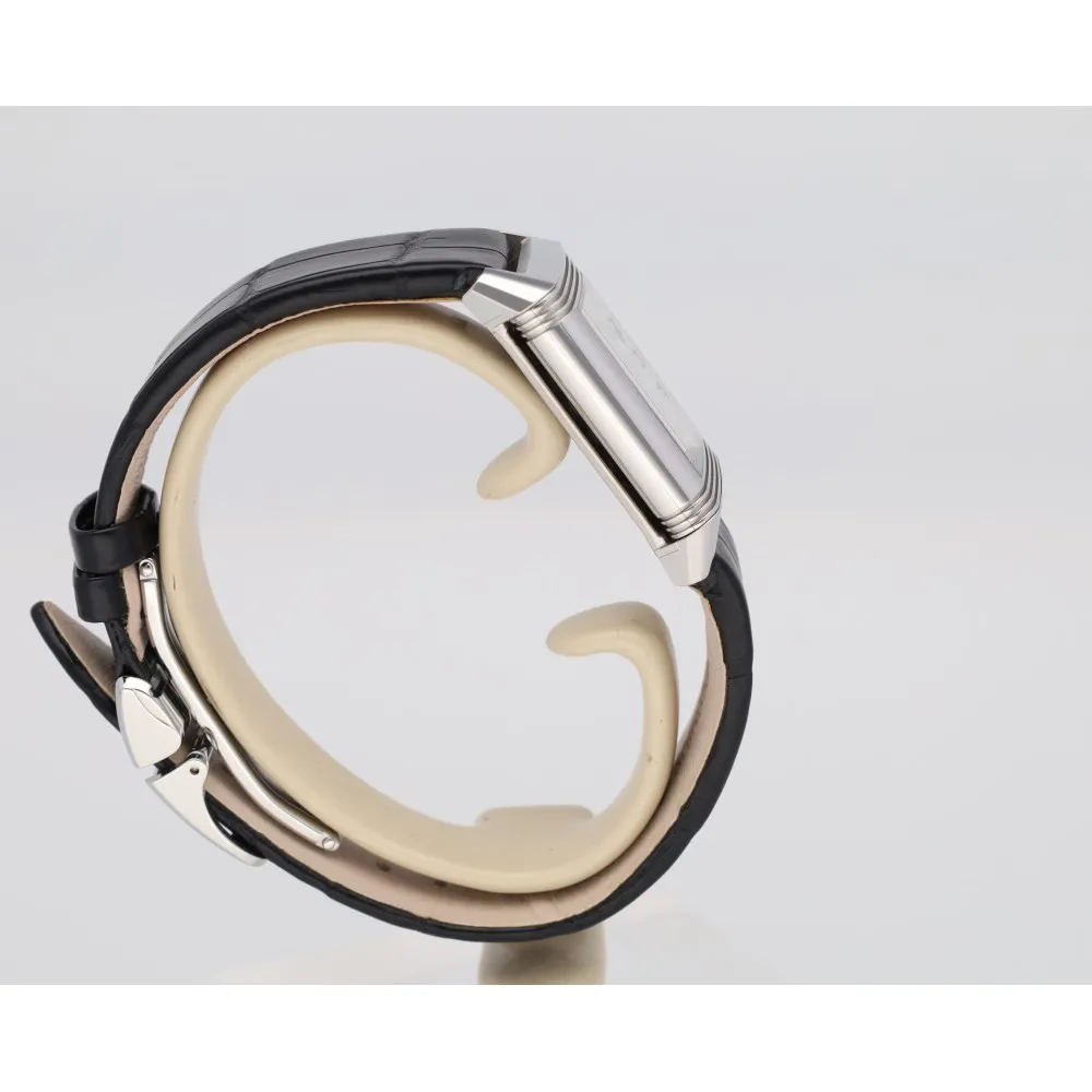 reverso-lady_4-26887-f00edc53