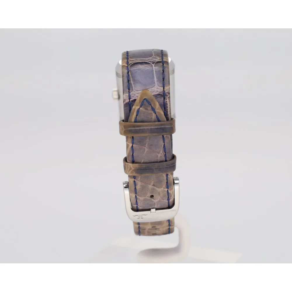 reverso-classic-small_4-28884-d12b25b6