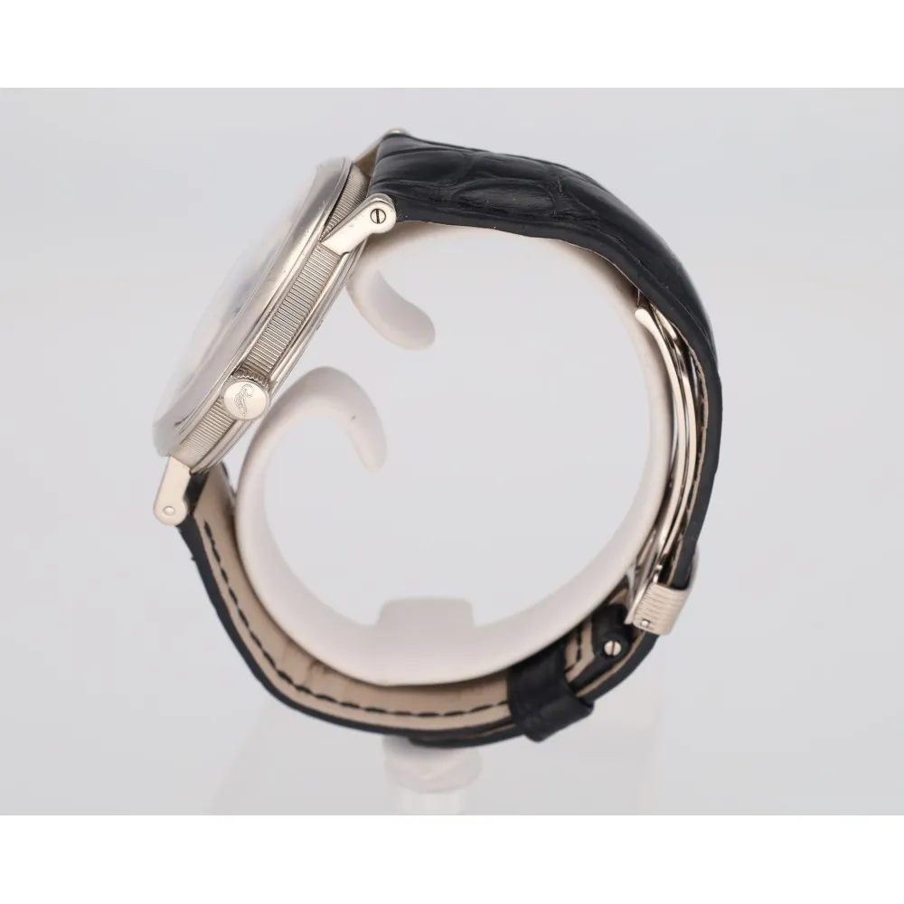 classic-seconde-retrograde-or-blanc_4-29238-5b5eb3d2