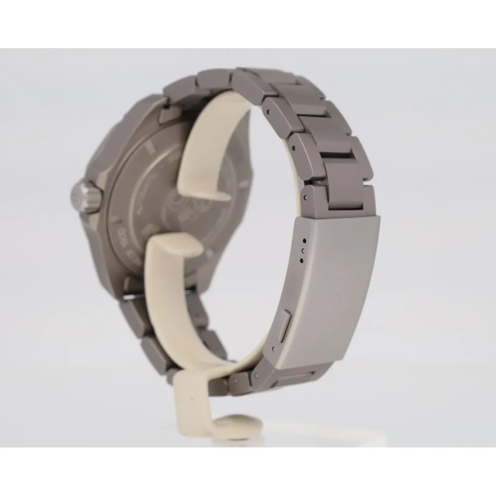 aquaracer-bamford-titane_4-28077-05eb2522