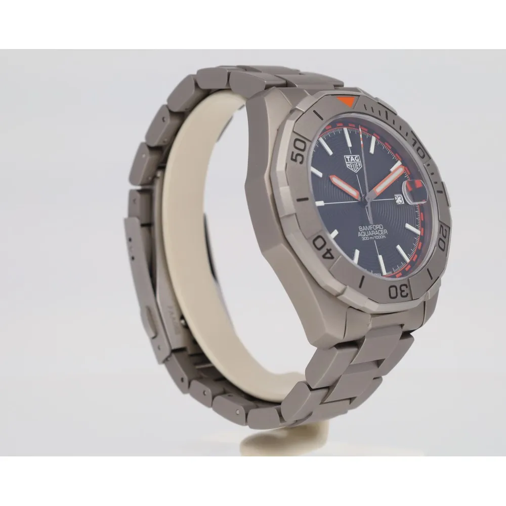 aquaracer-bamford-titane_4-28077-a0a4d826