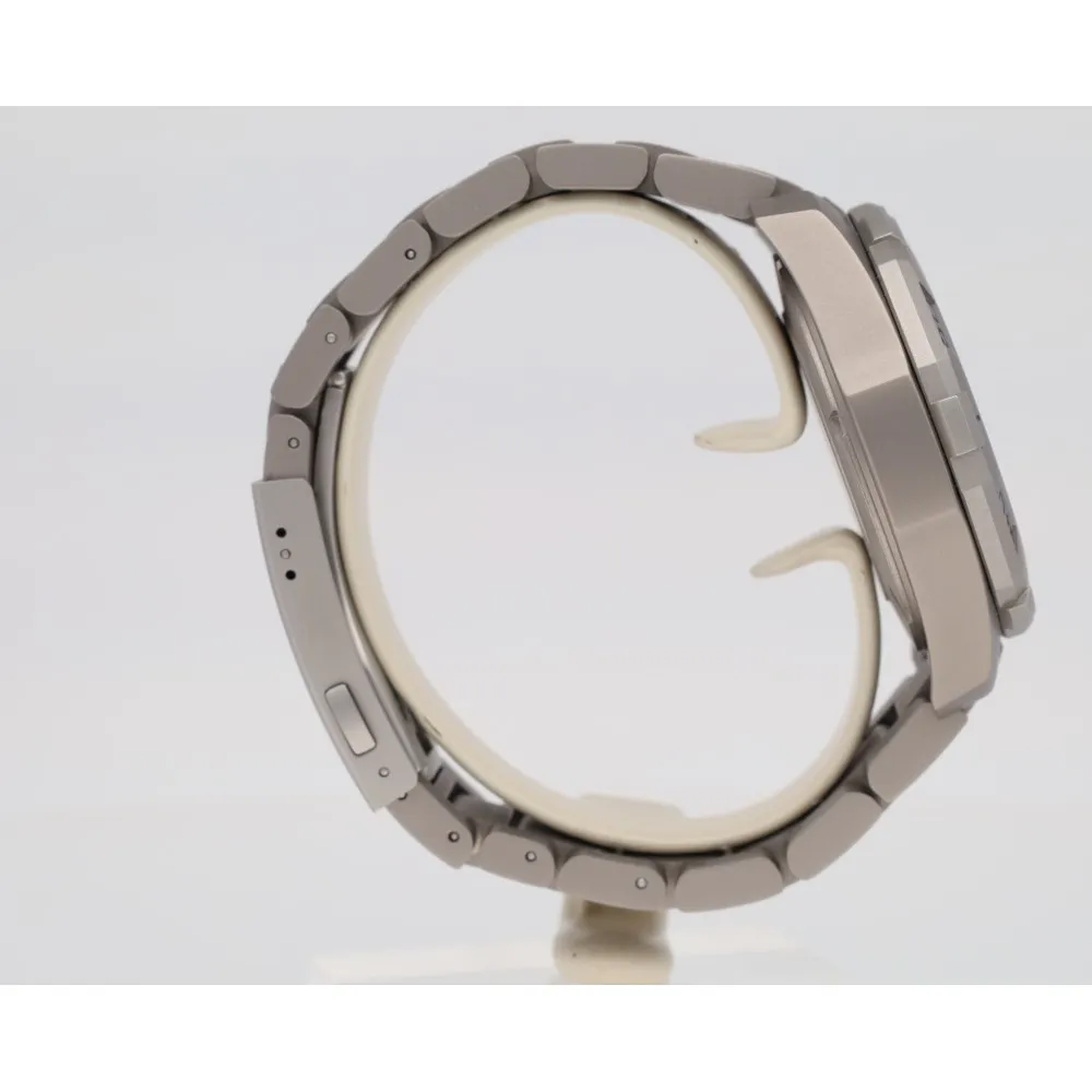 aquaracer-bamford-titane_4-28077-fe257b20