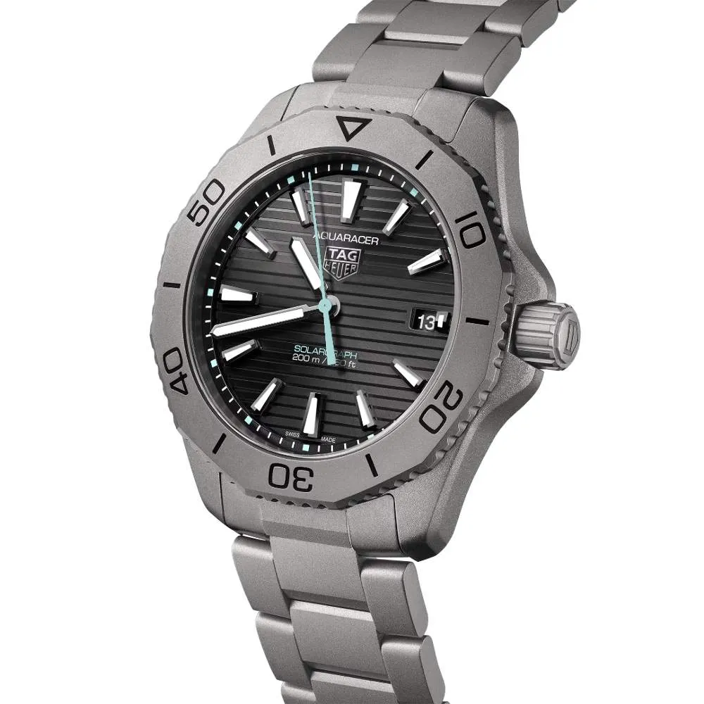 tag-heuer-aquaracer-professional-200-solargraph_wbp1180-bf0000-4e5feabd