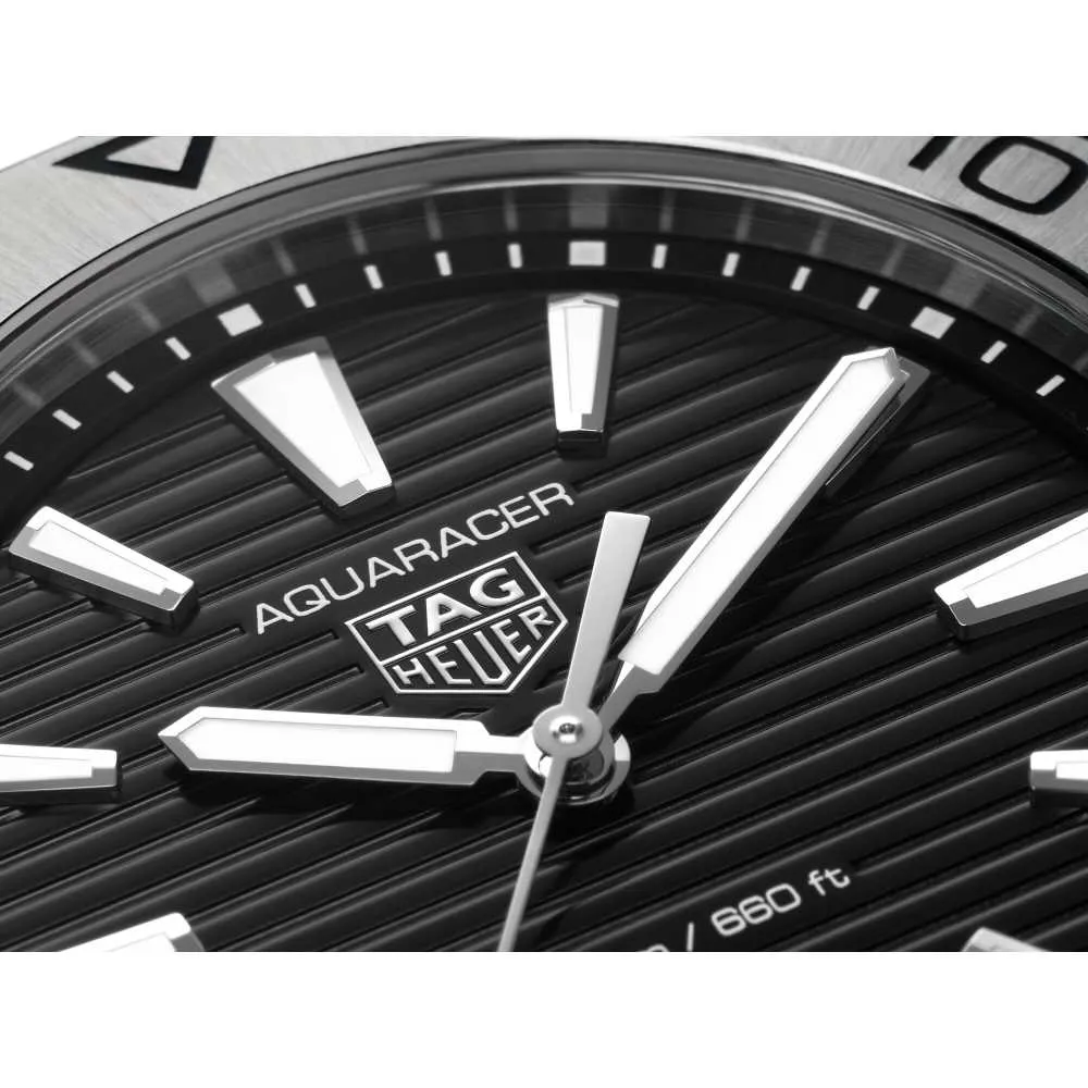 tag-heuer-aquaracer-professional-200-40mm-quartz_wbp1110-ba0627-38e11e26