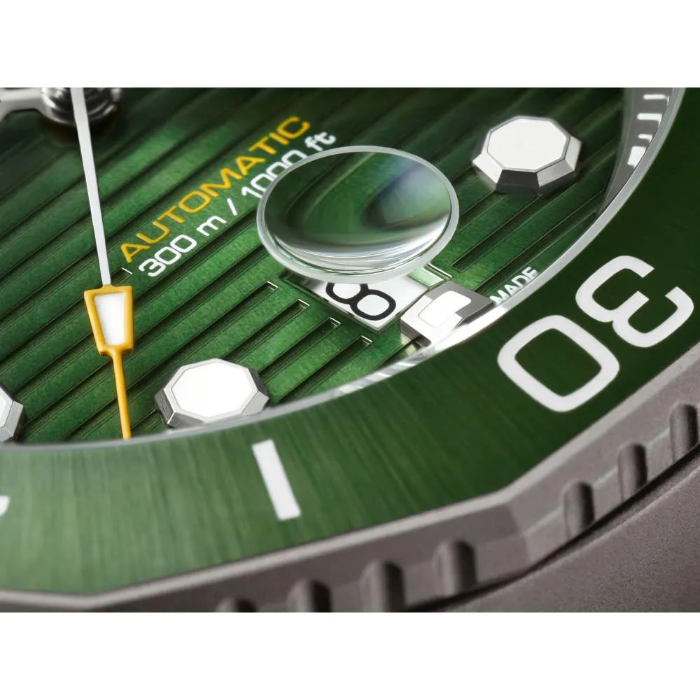 tag-heuer-aquaracer-professional-300_WBP208B-BF0631-c123e9e1
