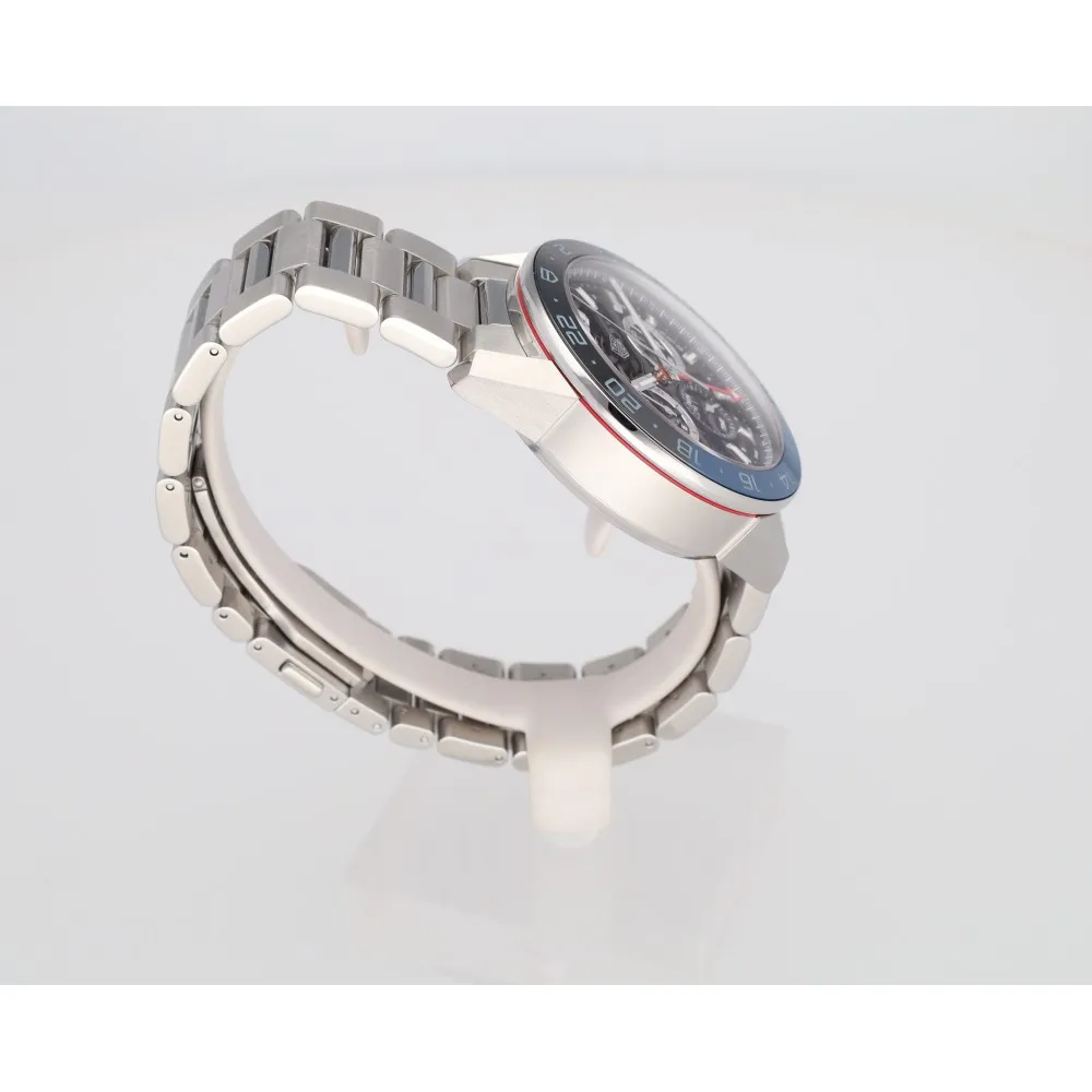 carrera-chronographe-gmt_4-28052-66750e51