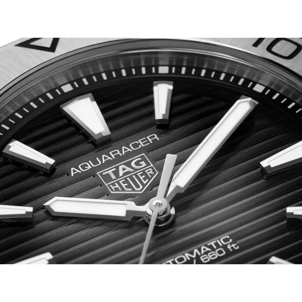 tag-heuer-aquaracer-professional-200-40mm-automatique_wbp2110-ba0627-aabbca33