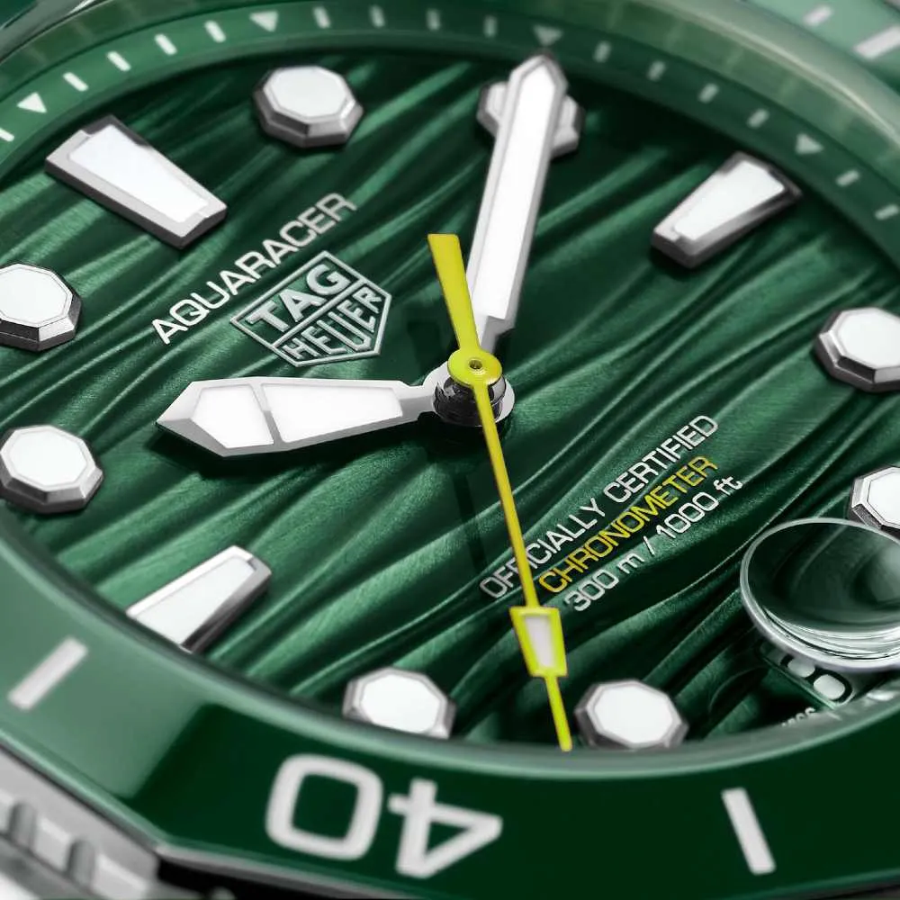 tag-heuer-aquaracer-professional-300-date_wbp5116-ba0013-bd0cf422