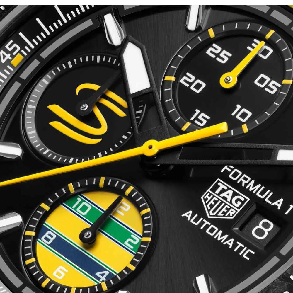 tag-heuer-connected-calibre-e5-x-new-balance-edition_sbt8082-eb0394-0-91aee83c